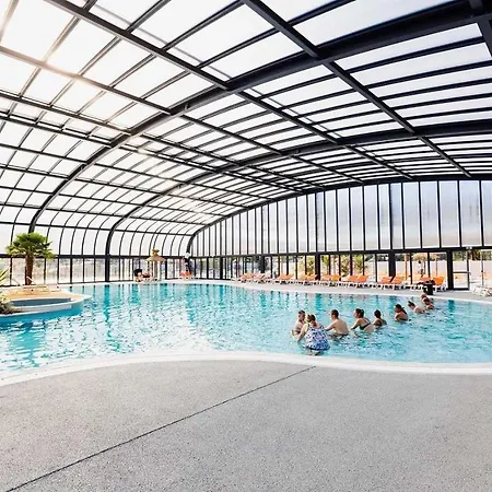 4 Etoiles - Parc Aquatique - Eeibec אתר קמפינג *