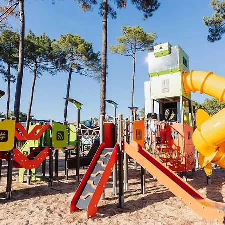 4 Etoiles - Parc Aquatique - Eeibec אתר קמפינג וונדה-מונטליבה