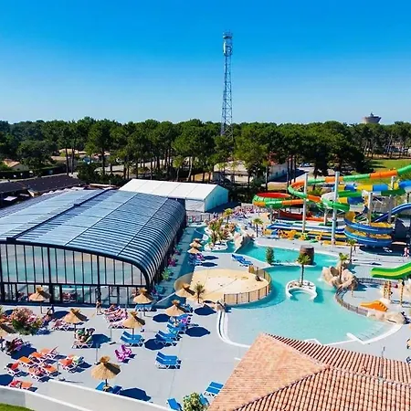 4 Etoiles - Parc Aquatique - Eeibec אתר קמפינג וונדה-מונטליבה